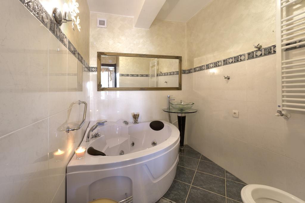 Villa Castello Rausch Valkarin Δωμάτιο φωτογραφία