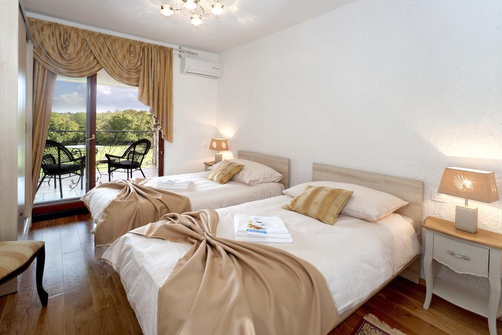 Villa Castello Rausch Valkarin Δωμάτιο φωτογραφία